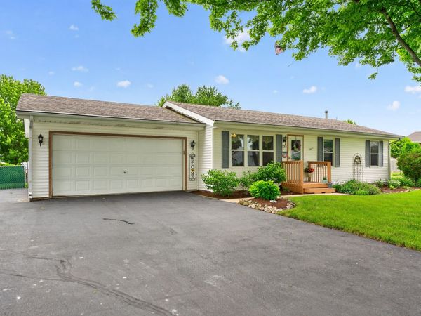 225 Cloud Mist Drive , Capron, IL 61012