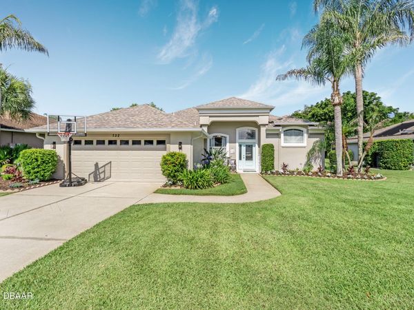 732 Oakwater Lane, Port Orange, FL 32128