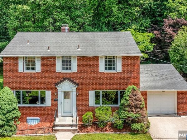 12 Glenwood Avenue, DEMAREST, NJ 07627