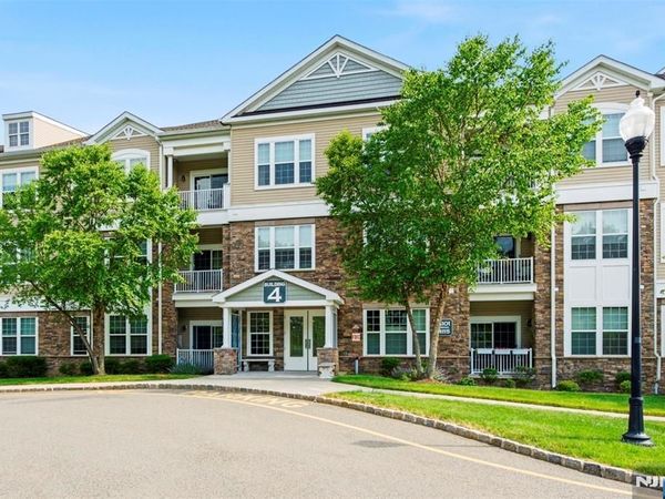 4206 Hoover Lane, Rockaway Township, NJ 07885