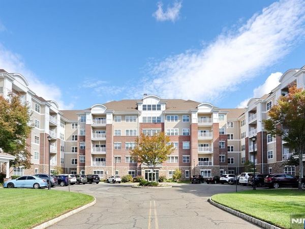 3214 Warrens Way, WANAQUE, NJ 07465