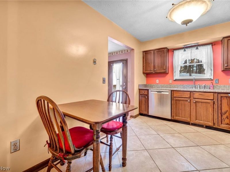 1295 Vantage Way, Streetsboro, OH 44241 Photo 7