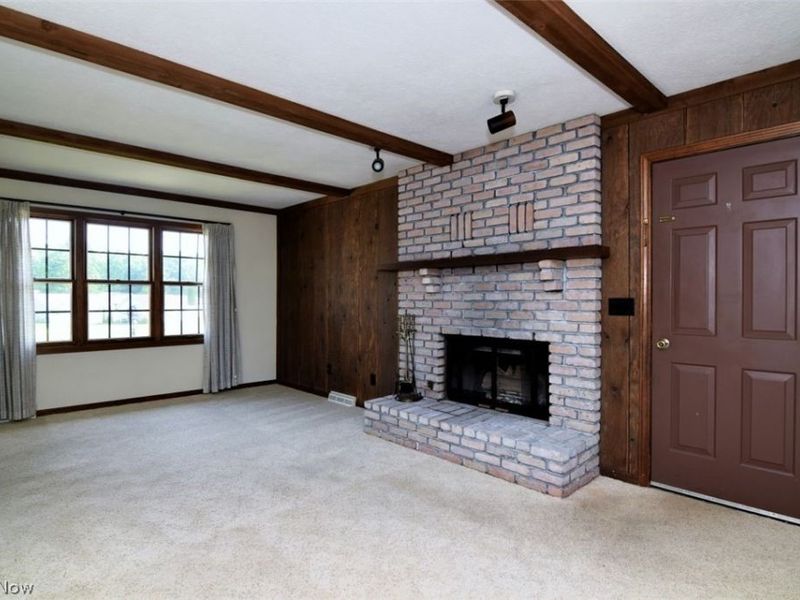 1585 Hemlock Drive, Ashtabula, OH 44004 Photo 5