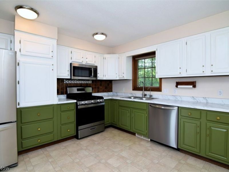 1585 Hemlock Drive, Ashtabula, OH 44004 Photo 8