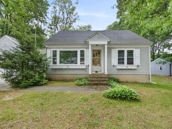42 Oak Street, Rochester, NH 03839