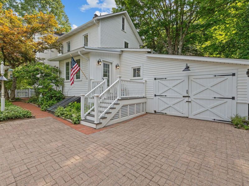 324 W Elm Street, Granville, OH 43023 Photo 8