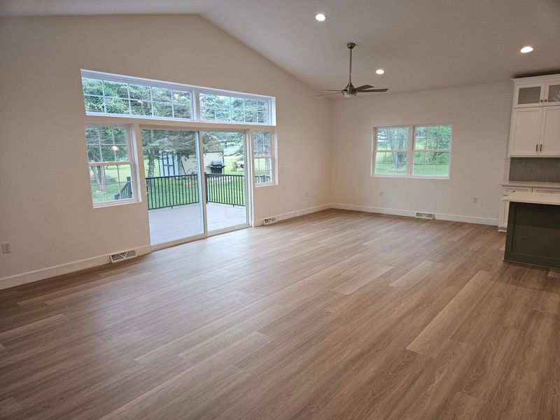 15066 Monroe Mills Road, Mount Vernon, OH 43050 Photo 9