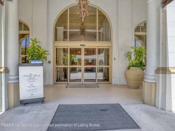 235 Sunrise Avenue, Unit PH 7, Palm Beach, FL 33480