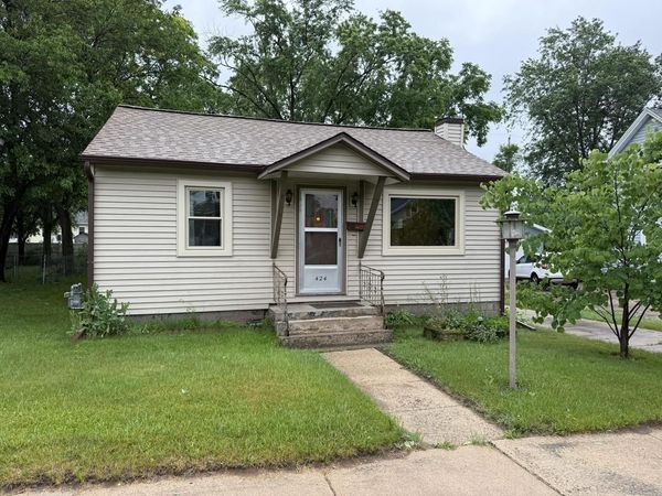 424 E Carroll Street, Portage, WI 53901