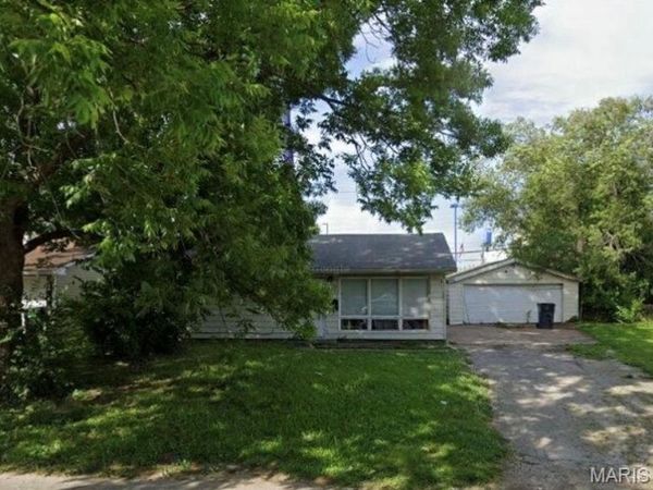 1617 Armand Drive , Cahokia, IL 62206