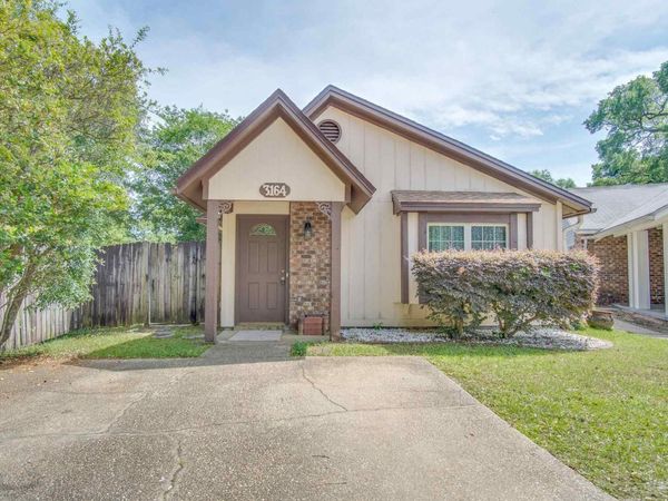 3164 Cedarwood Village Ln, Pensacola, FL 32514