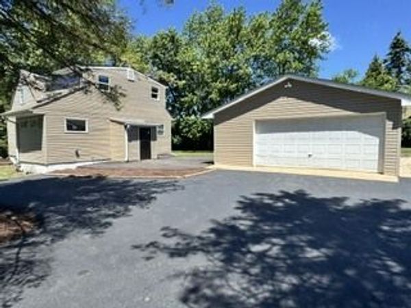 42145 N Kenosha Road , Zion, IL 60099