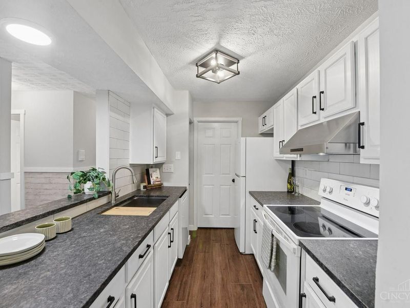 8919 Eagleview Drive, Unit 3, West Chester, OH 45069 Photo 5