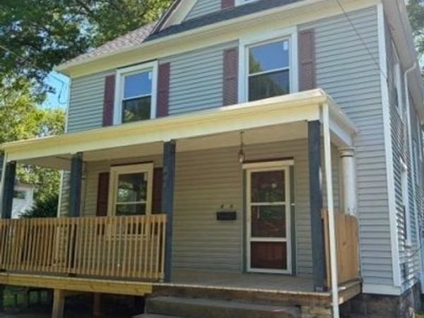 664 N Ellsworth Avenue , Salem, OH 44460