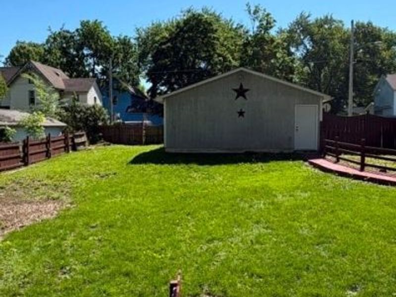 664 N Ellsworth Avenue, Salem, OH 44460 Photo 9