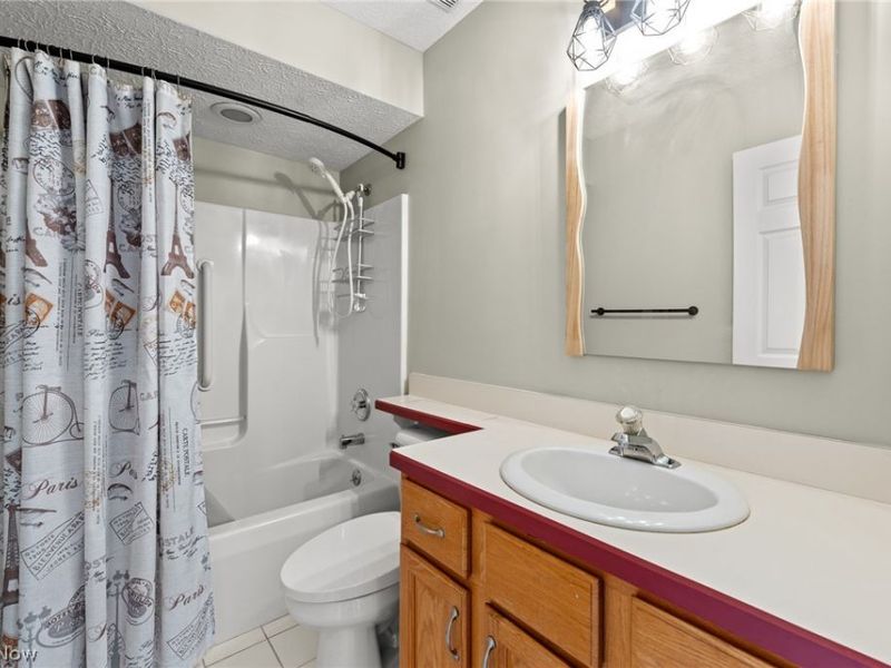 282 Vista Circle, North Olmsted, OH 44070 Photo 28