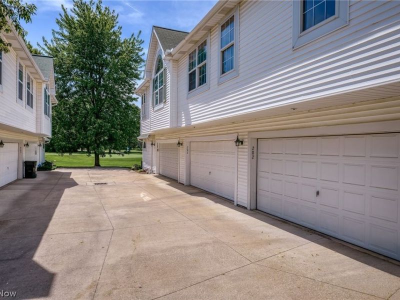 282 Vista Circle, North Olmsted, OH 44070 Photo 39