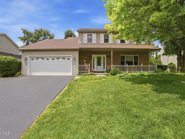 5933 Eaglewood Drive , Sylvania, OH 43560