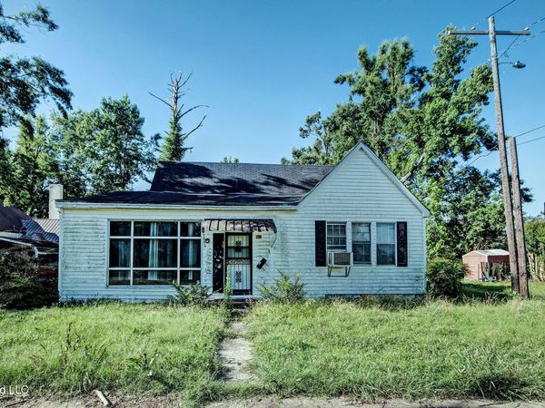 504 E 1st Street, Belzoni, MS 39038