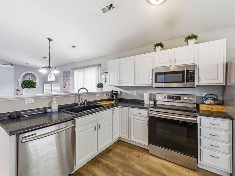4969 Fosterson Drive, Lockbourne, OH 43137 Photo 8