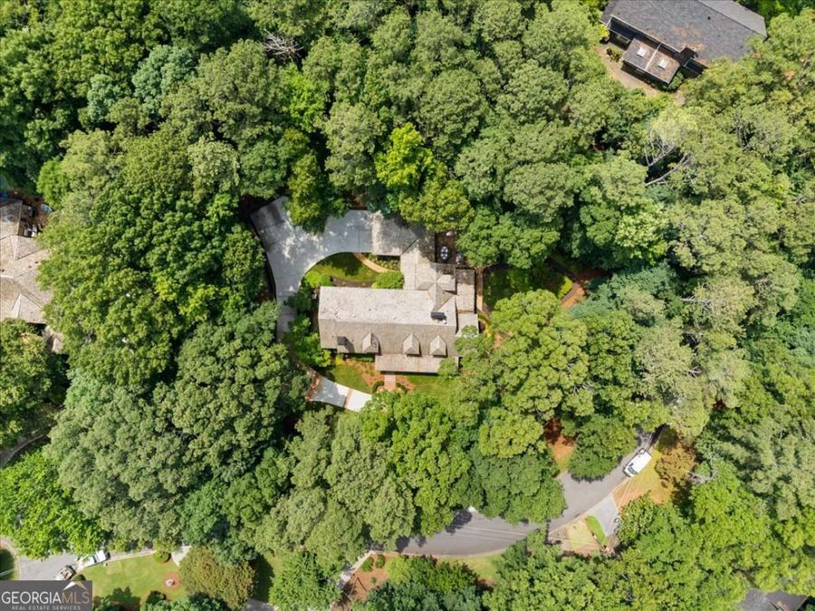 Property Image 100