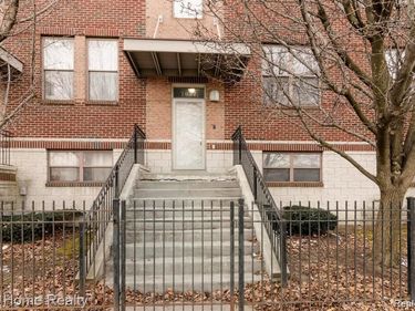 7637 Woodward Avenue, Detroit, Mi 48202