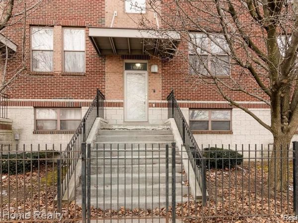 7637 Woodward Avenue , Detroit, MI 48202