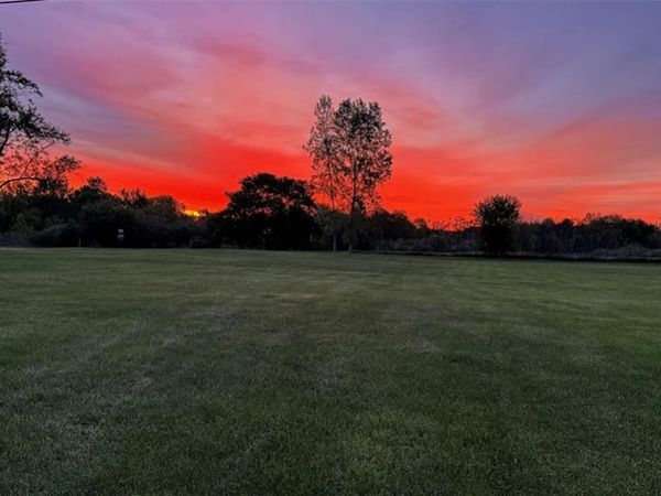 9507 Modena Farms, Salem Twp, MI 48178