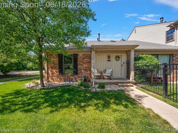 41374 Southwind Drive, CANTON, MI 48188