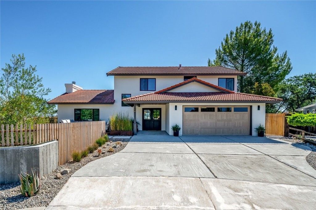 34 Terrace Hill Dr , Paso Robles, CA 93446 Main Photo