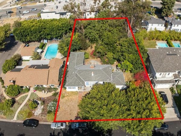 4511 Agnes Avenue , Studio City, CA 91607