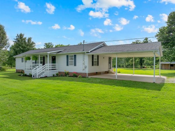 1936 Word Rd , Lewisburg, TN 37091