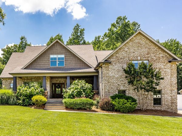 1954 Lake Rd , Greenbrier, TN 37073