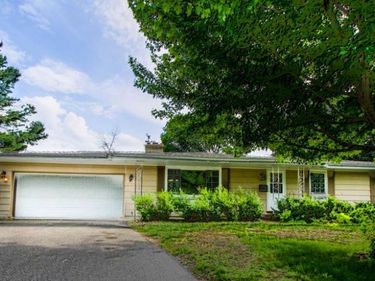 8613 Zenith Road , Bloomington, MN 55431