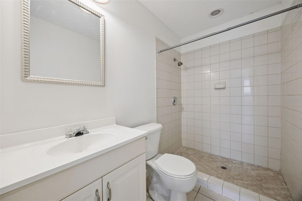 1105 N Rockingham Avenue, Tavares, FL 32778 Photo