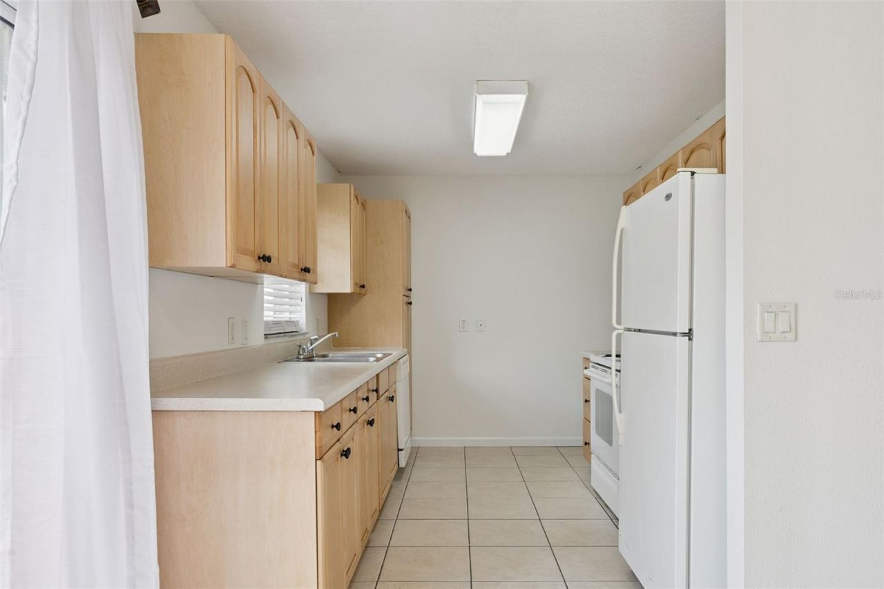 1105 N Rockingham Avenue, Tavares, FL 32778 Photo