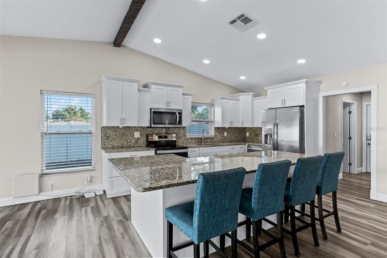 3276 Fox Hill Drive, Clearwater, FL 33761 Photo