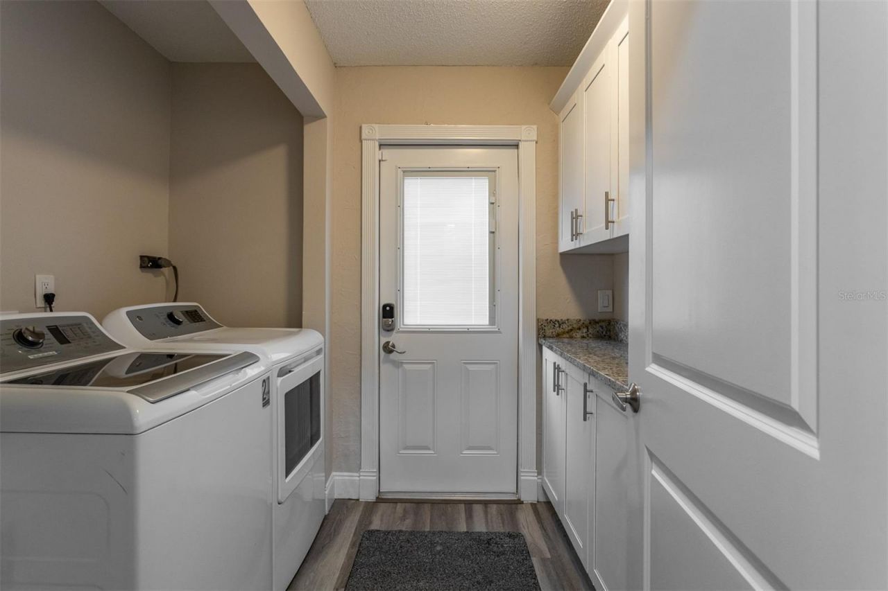 3276 Fox Hill Drive, Clearwater, FL 33761 Photo