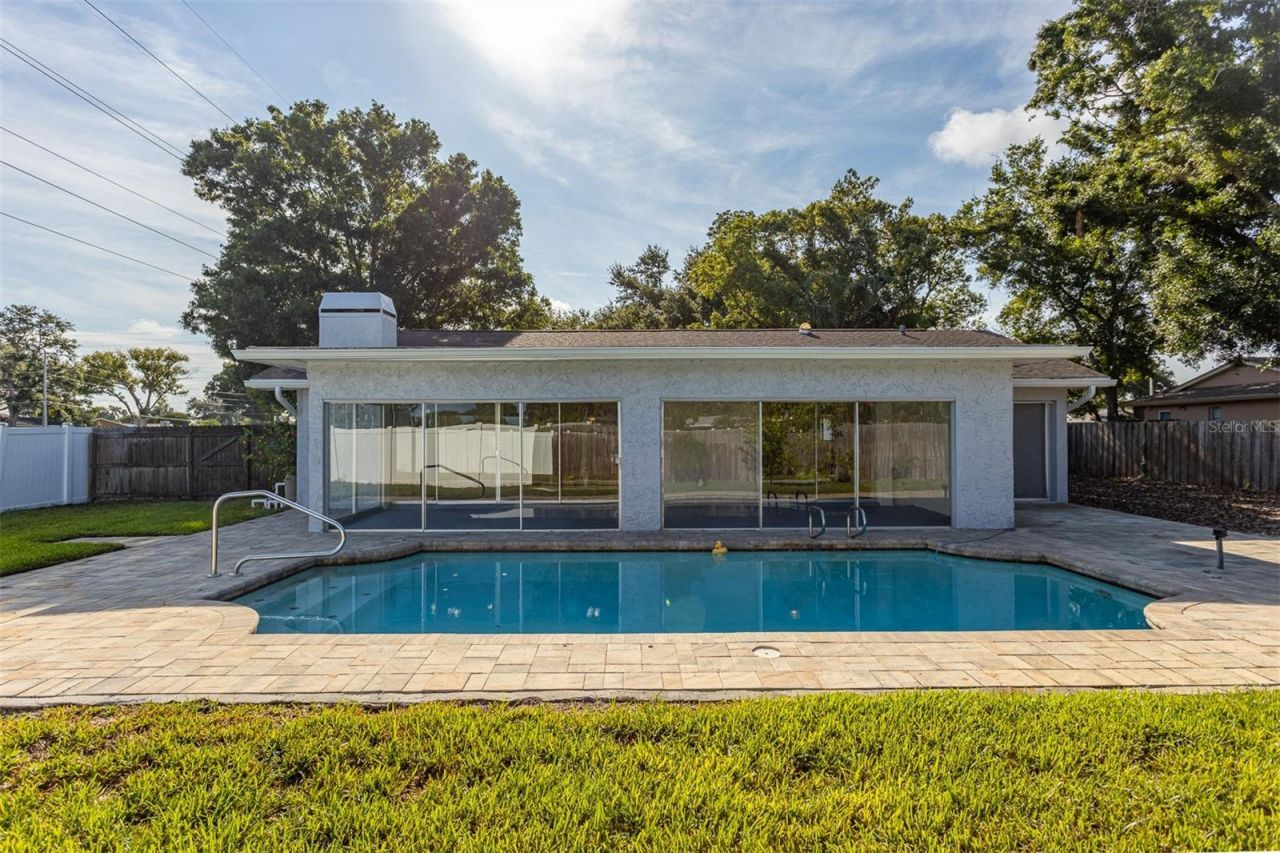 3276 Fox Hill Drive, Clearwater, FL 33761 Photo