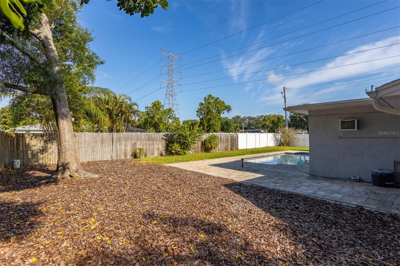3276 Fox Hill Drive, Clearwater, FL 33761 Photo