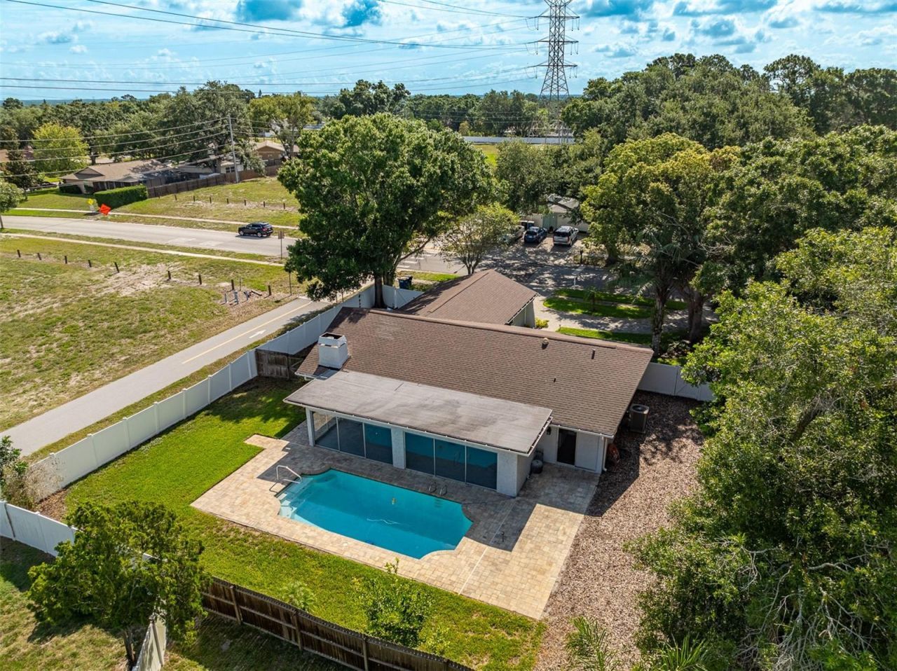 3276 Fox Hill Drive, Clearwater, FL 33761 Photo