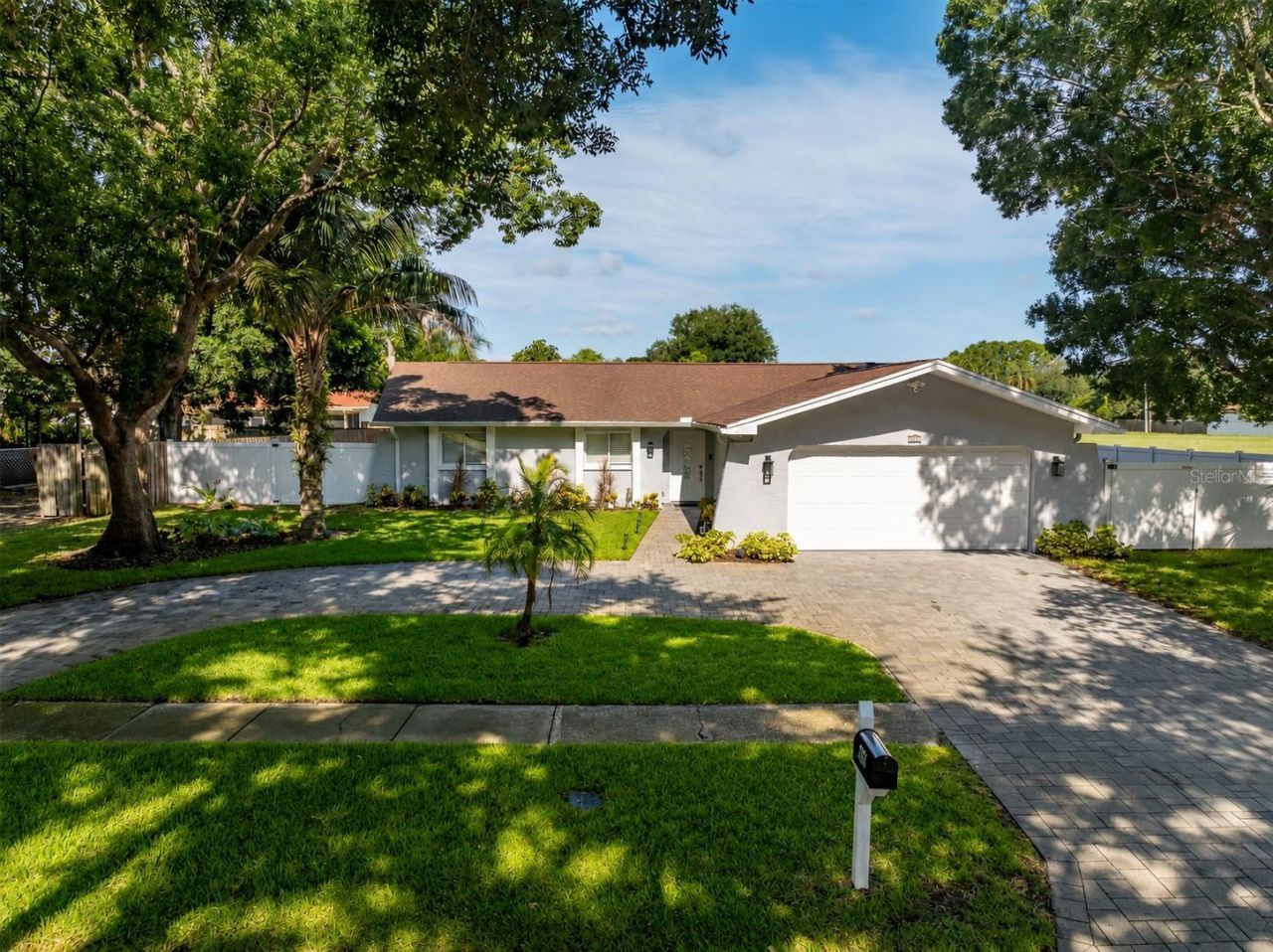 3276 Fox Hill Drive, Clearwater, FL 33761 Photo
