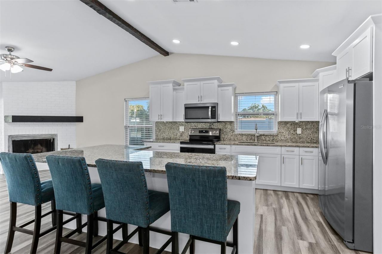 3276 Fox Hill Drive, Clearwater, FL 33761 Photo