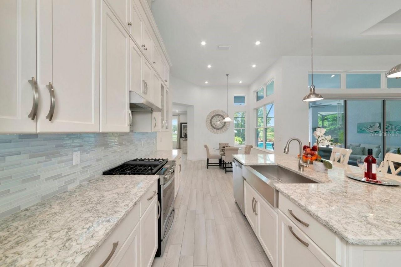 4657 Antrim Drive, Sarasota, FL 34240 Photo
