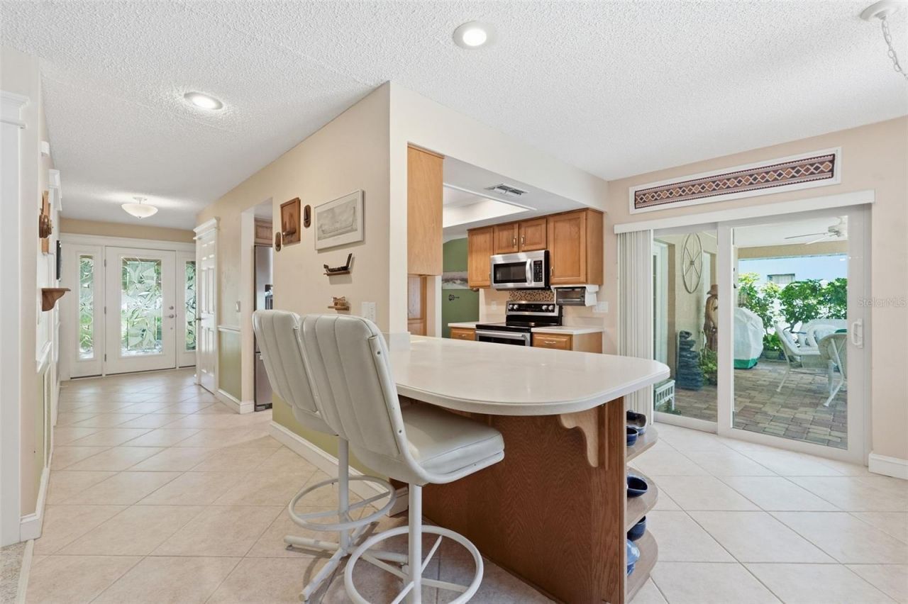 12104 99th Avenue , Seminole, FL 33772 Photo