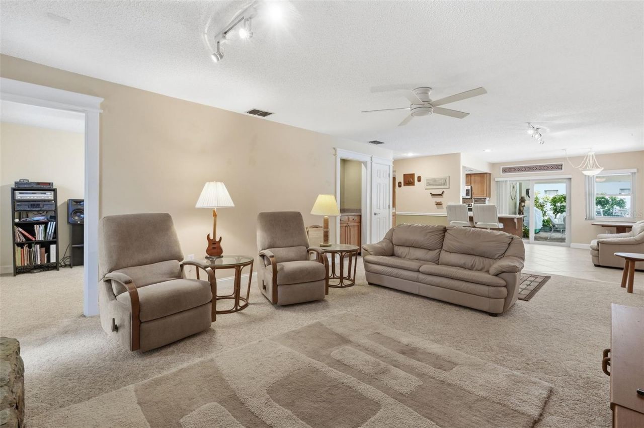 12104 99th Avenue , Seminole, FL 33772 Photo