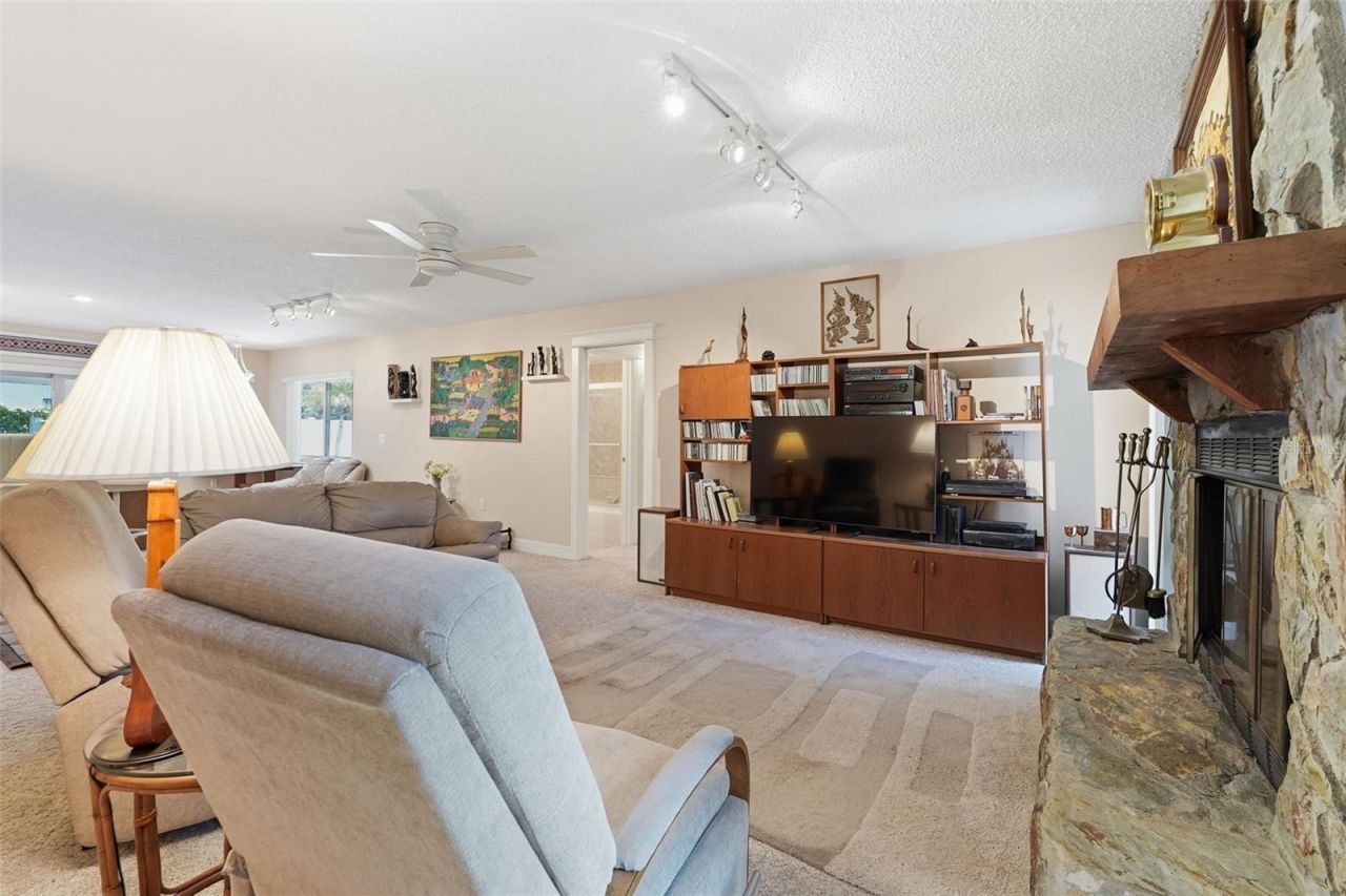12104 99th Avenue , Seminole, FL 33772 Photo
