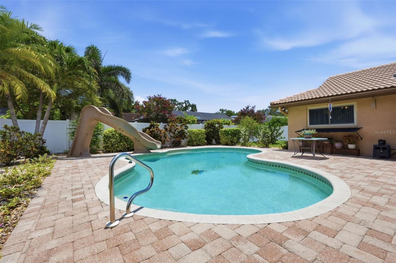 12104 99th Avenue , Seminole, FL 33772 Photo