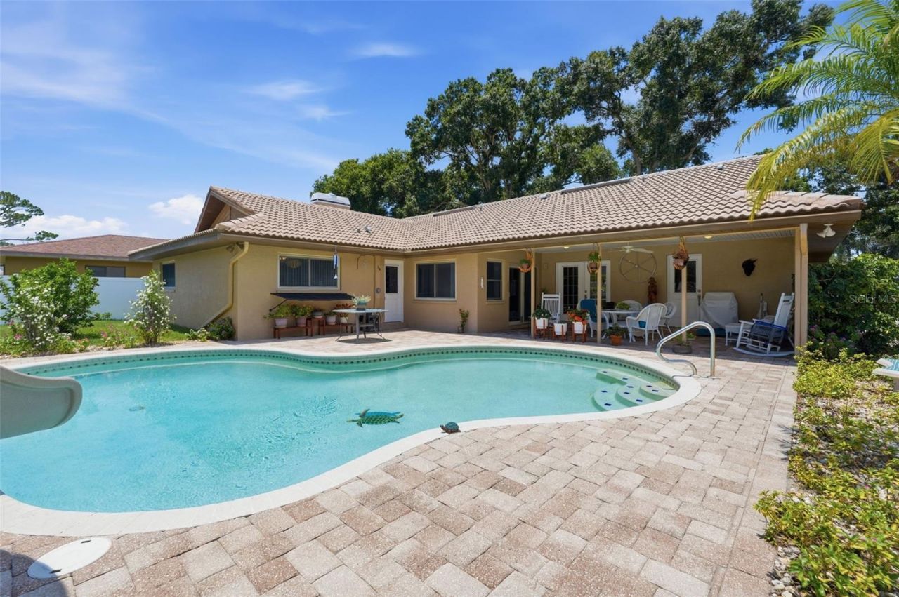 12104 99th Avenue , Seminole, FL 33772 Photo