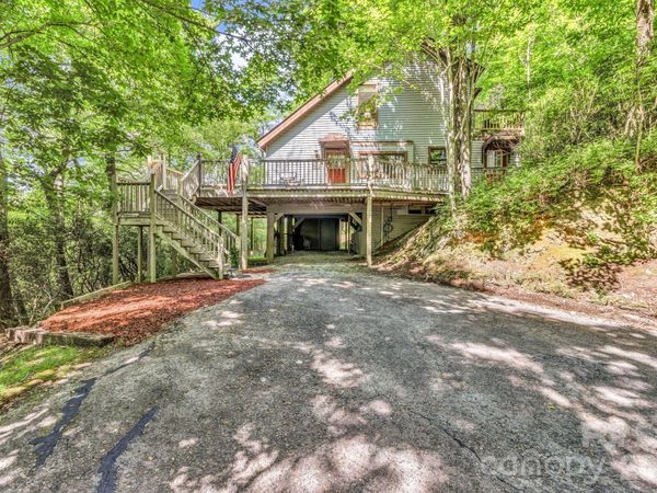 571 Tsisqua Circle, Brevard, NC 28712